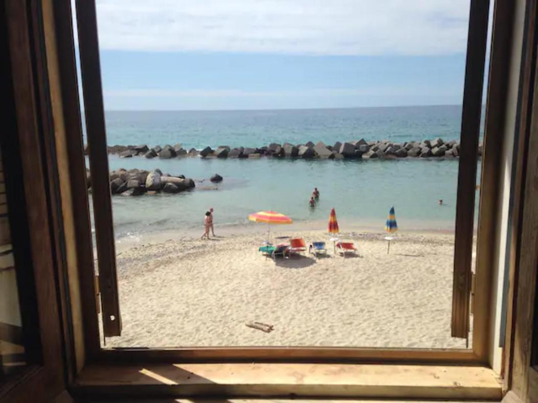 فيلا بيتسوفي La Terrazza Sul Mare المظهر الخارجي الصورة