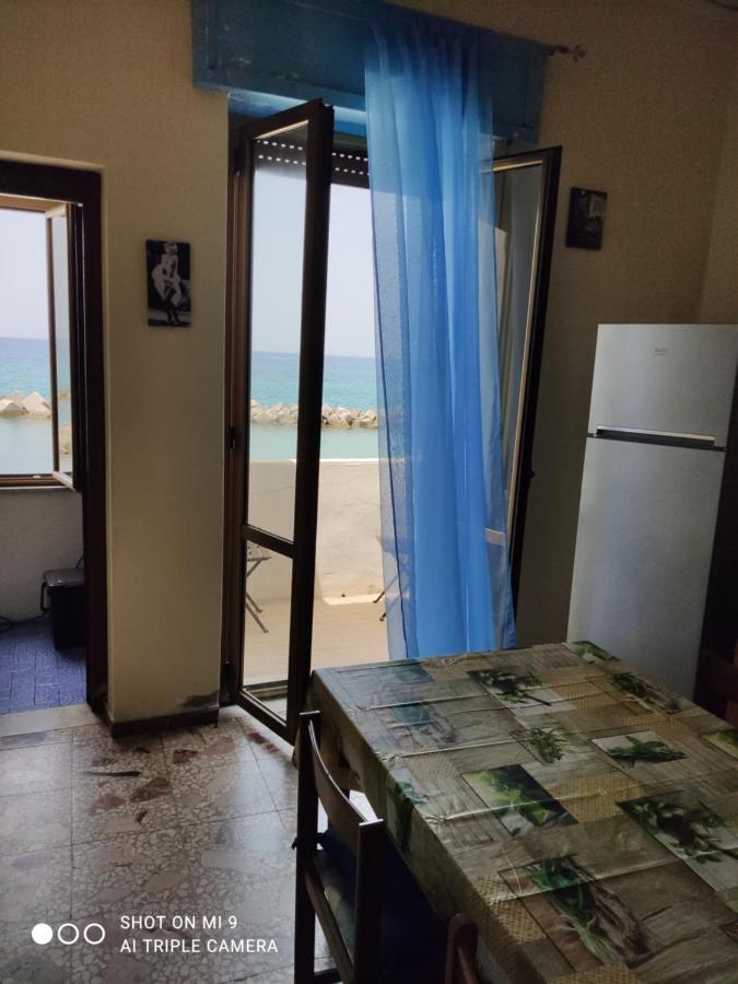 فيلا بيتسوفي La Terrazza Sul Mare المظهر الخارجي الصورة